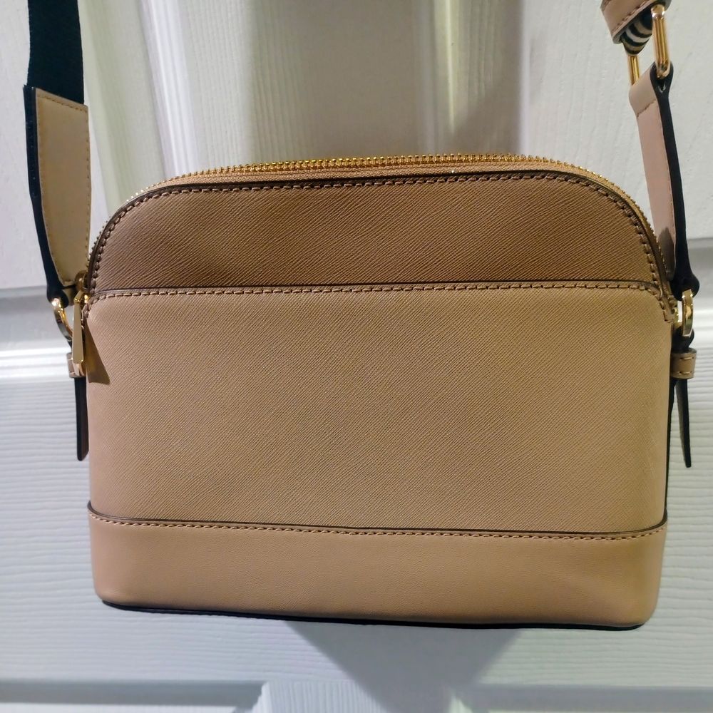 MK Jet Set Charm Small Dome Crossbody With Tiger Webbing Strap - Picture 4 of 7